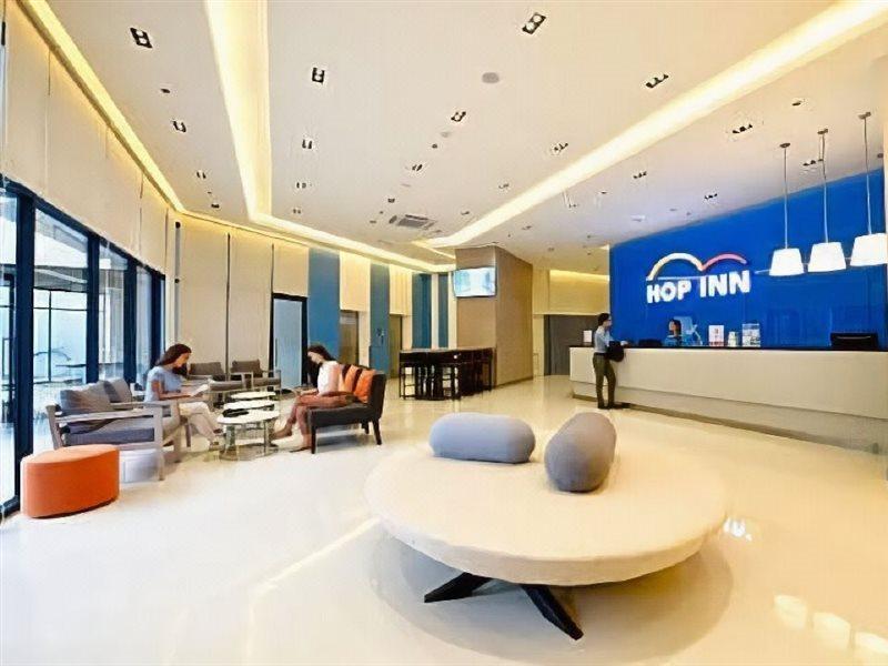 Hop Inn Hotel Alabang Manila Muntinlupa City Exteriör bild